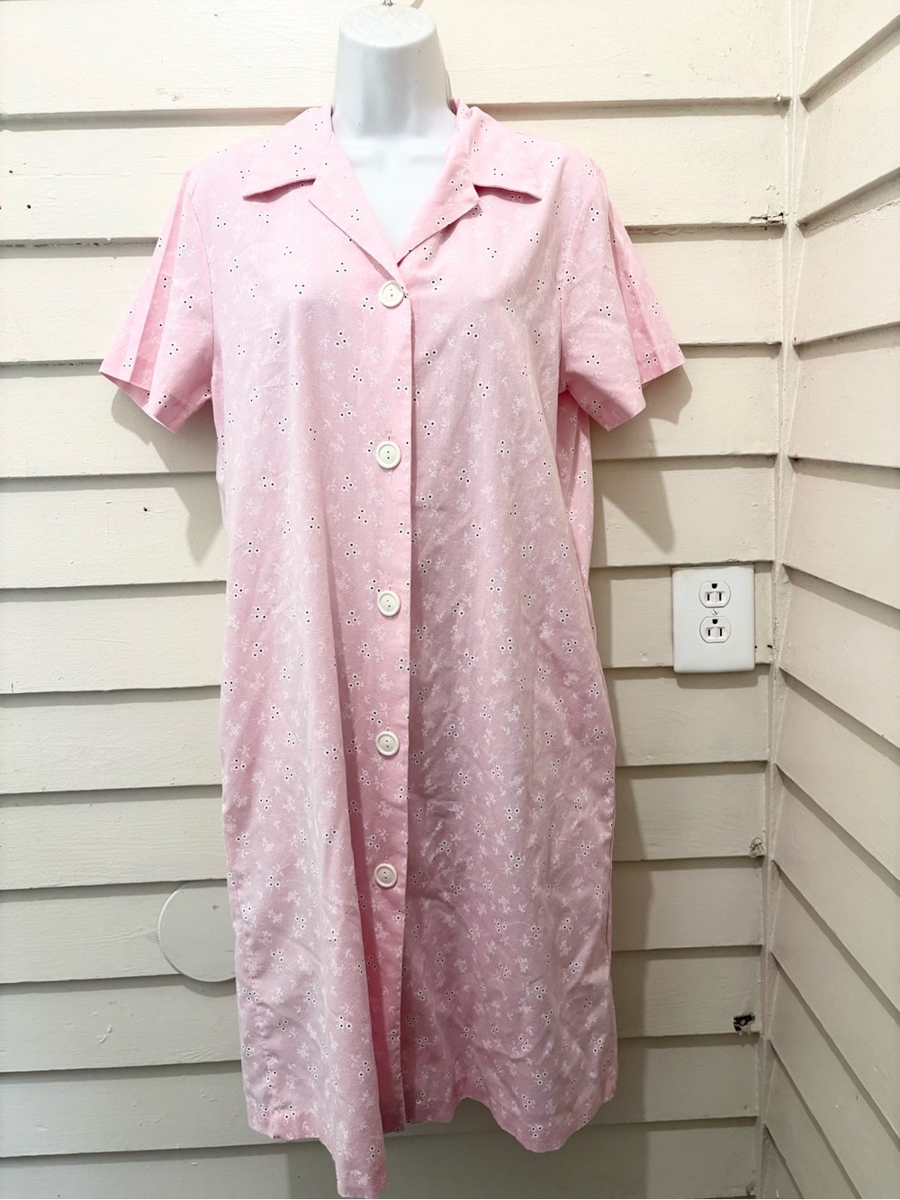 Vintage Simply Basic Pink Ditzy Floral Print Collared Button Front House Dress